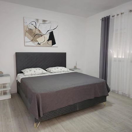 Apartman Toni 자다르 외부 사진